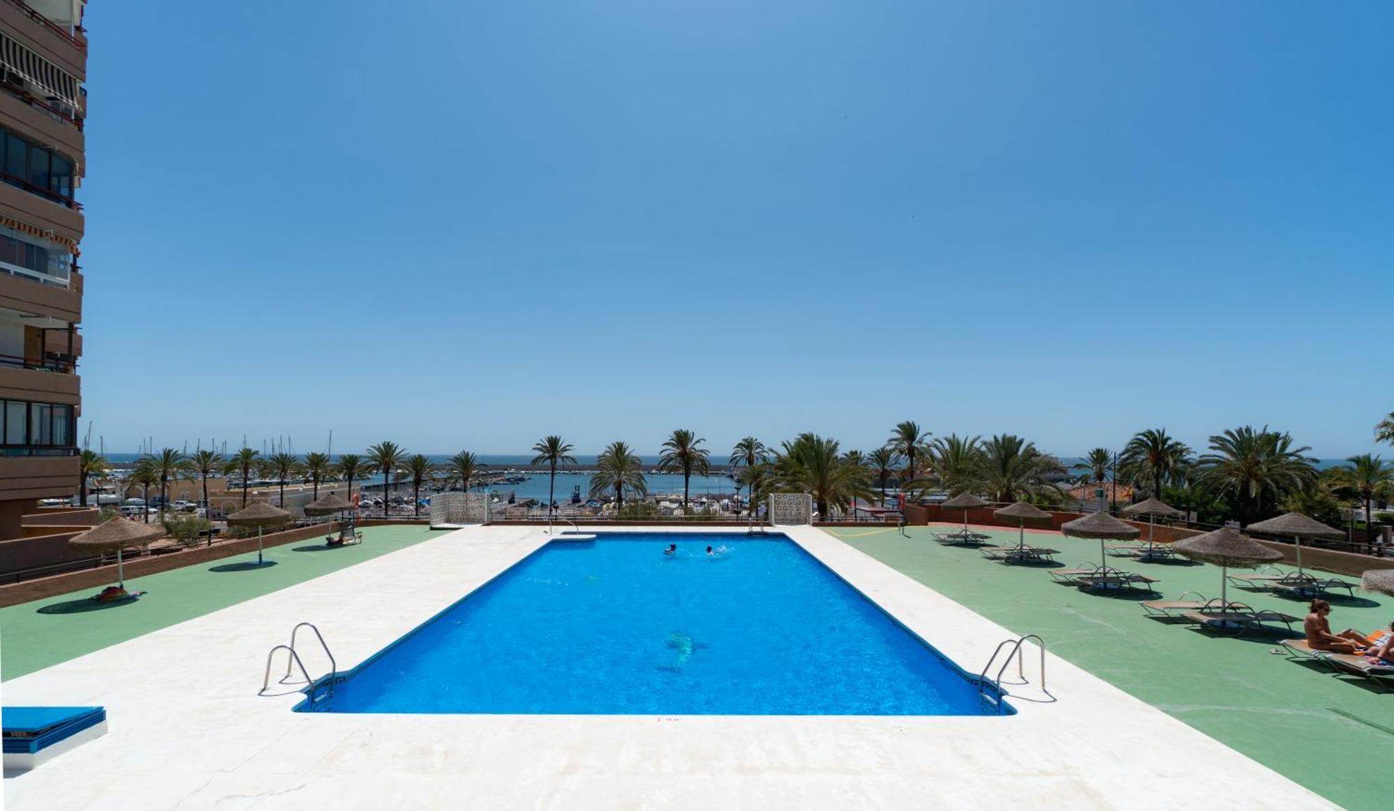 Sur Suites Palmeras 4 Fuengirola Ngoại thất bức ảnh